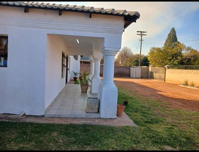 3 BEDROOM HOUSE FOR SALE IN HENLEY-ON-KLIP